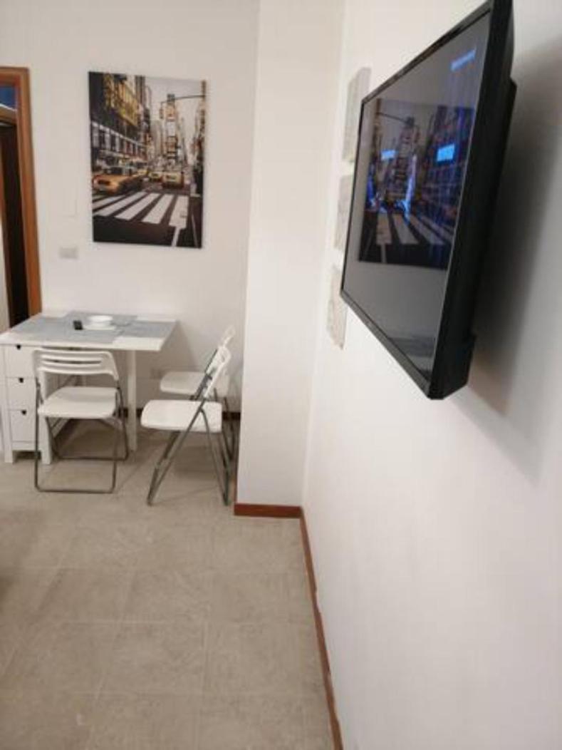 Trilocale Zona Loreto Mm1 - Viale Monza 10 Appartement Milaan Buitenkant foto